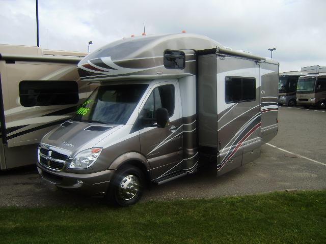 2009 Itasca Navion